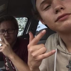 Meet your Posher, Tegan